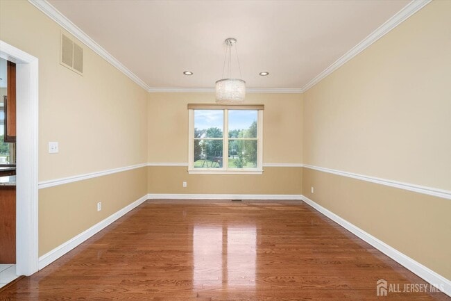 Building Photo - 15 Meadowlark Dr