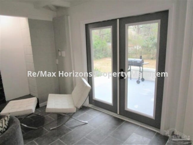 Building Photo - Great remodeled home!