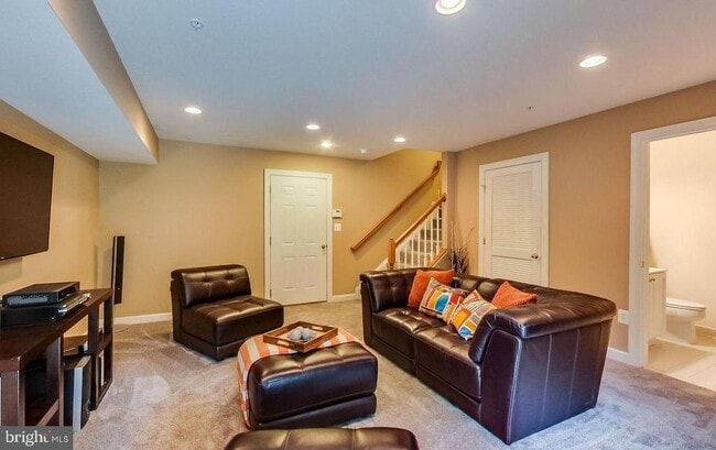 Building Photo - 3928 Bryant Park Cir