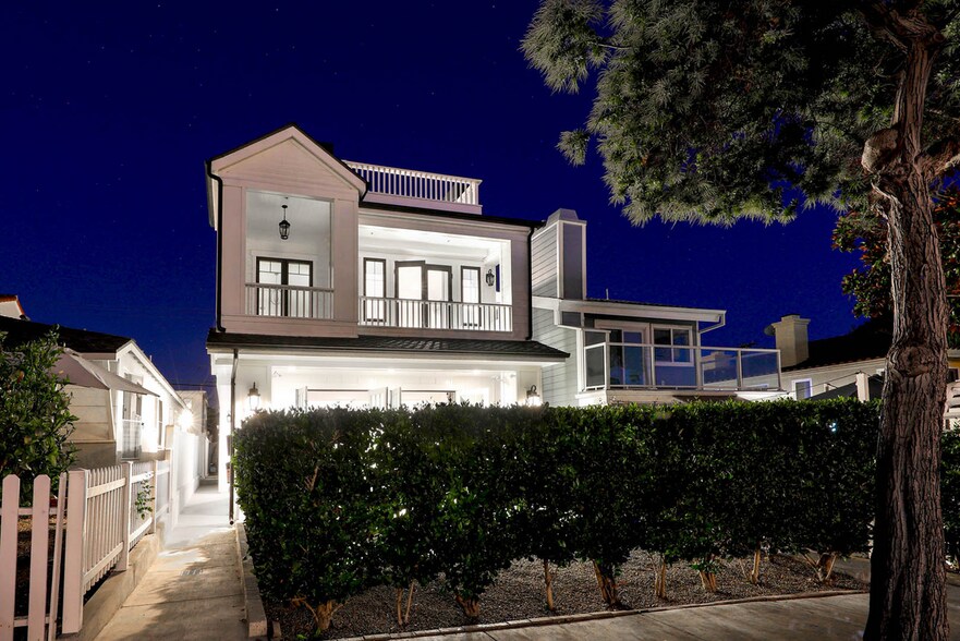 Building Photo - 512 Jasmine Ave