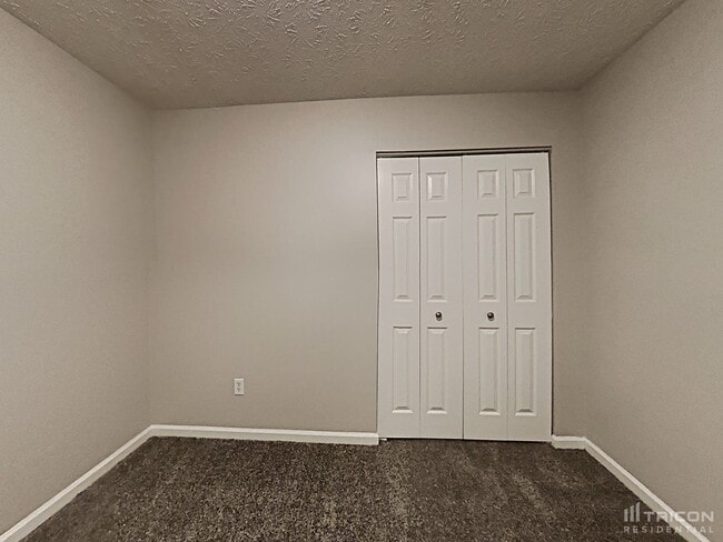 Building Photo - 4243 Hovenweep Dr