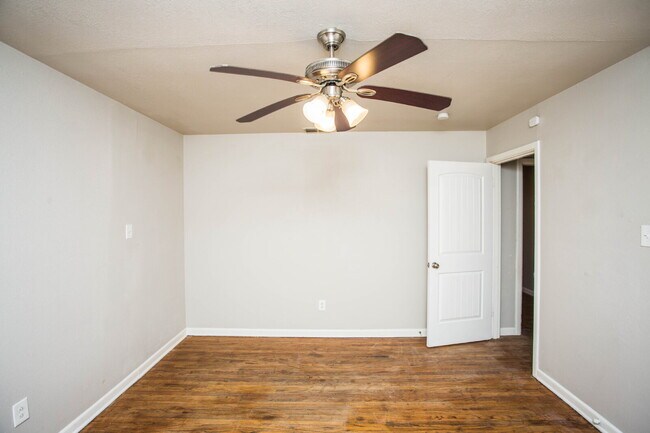 Building Photo - "Charming 4-Bedroom Home with Granite Touches & Gleaming Hardwood Floors in Lubbock!"
