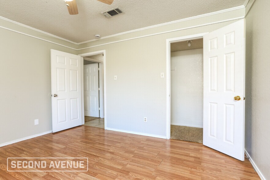 Building Photo - 7002 Hawaii Ln