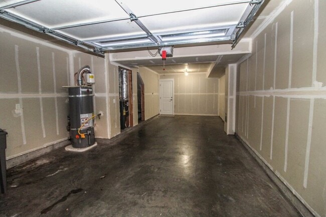 Building Photo - 19102 20th Dr SE