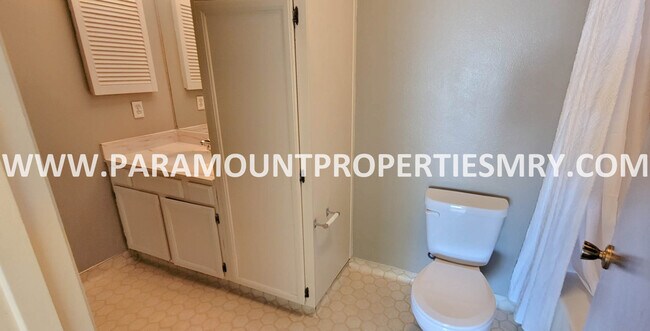 Building Photo - 1253 Los Olivos Dr