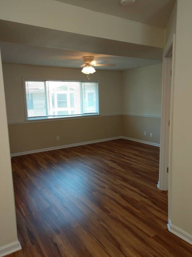 Elm Grove Apartments 905 E Elm St New Albany IN 47150 Apartment Finder