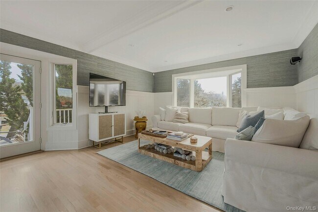 Building Photo - 370 Fishermans Beach Rd