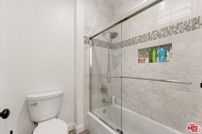 Building Photo - 11564 Apulia Ct
