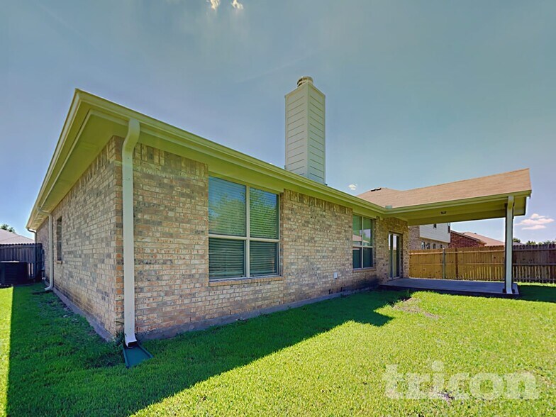 Building Photo - 2809 Thistlewood Dr