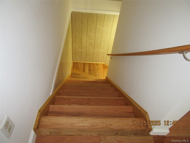 Building Photo - 41 Weathervane Dr