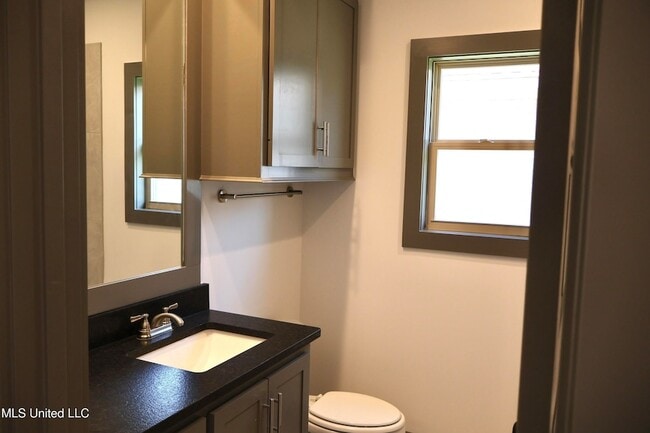 Building Photo - 317 Willow Wy