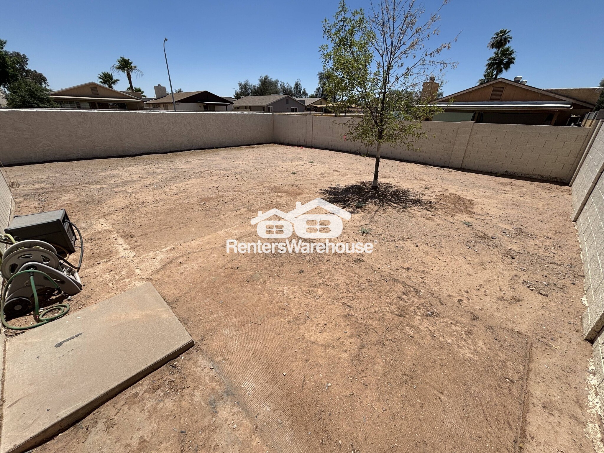 Building Photo - 2126 N Villas Ln