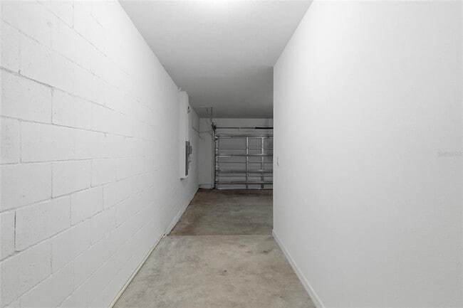 Building Photo - 17786 Acorn Drop Rd