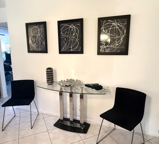 Building Photo - 3050 NW 42nd Ave