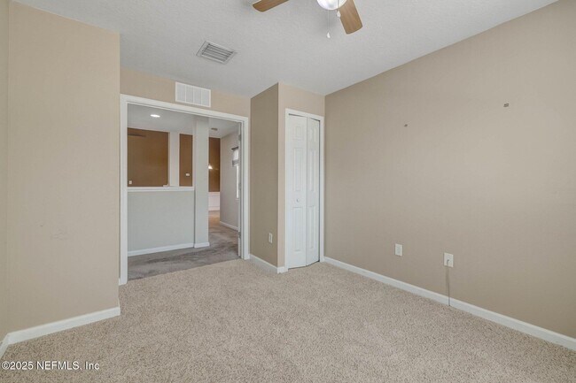 Building Photo - 6609 Spring Flower Ct