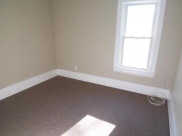 Building Photo - Seward