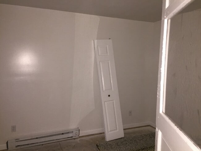 Building Photo - 12 Wall St