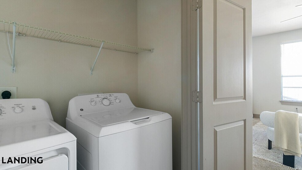 Building Photo - 4115 Louetta Rd