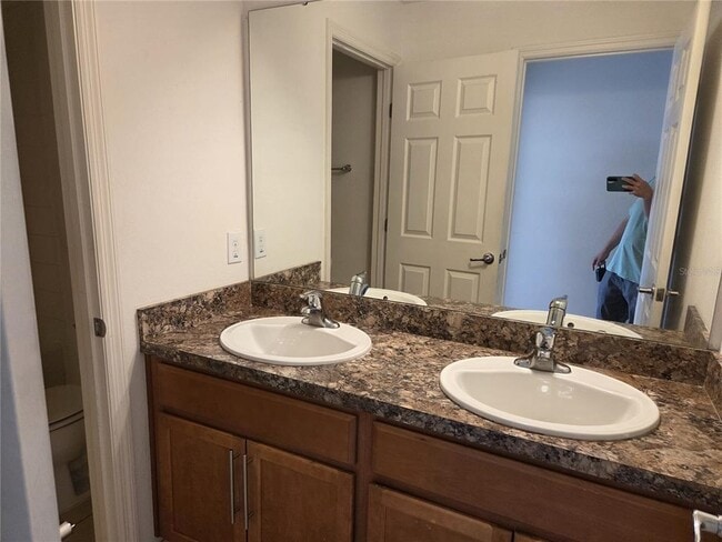 Building Photo - 5040 Beauclair St