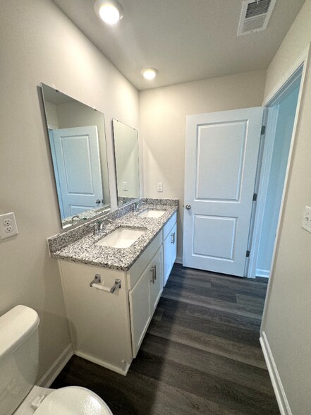 Building Photo - 138 Bayou Loop