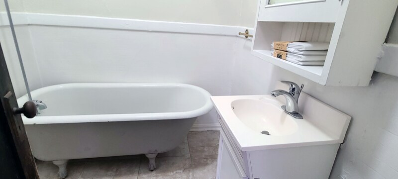 Building Photo - 2217 Belmont Blvd