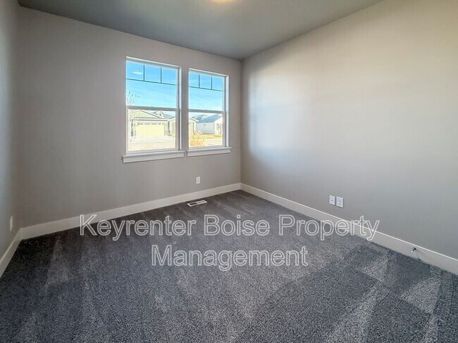 Building Photo - 4379 E Wedge St