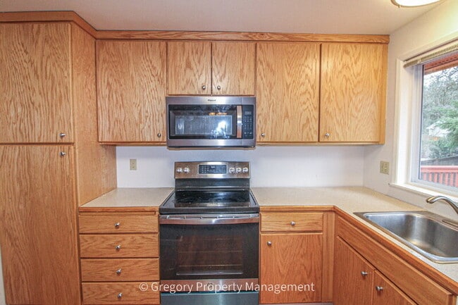 Building Photo - 13508 131st Pl NE