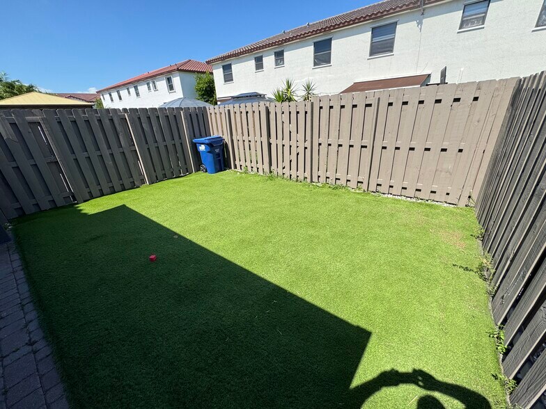 TURF GRASS PATIO - 8880 NW 102nd Pl