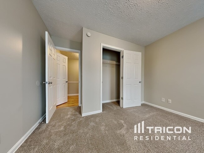 Building Photo - 3362 Kittery Dr SW