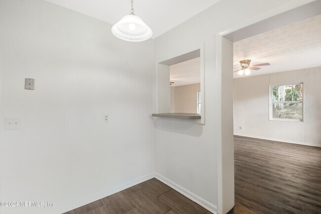 Building Photo - 6418 Terry Parker Dr N