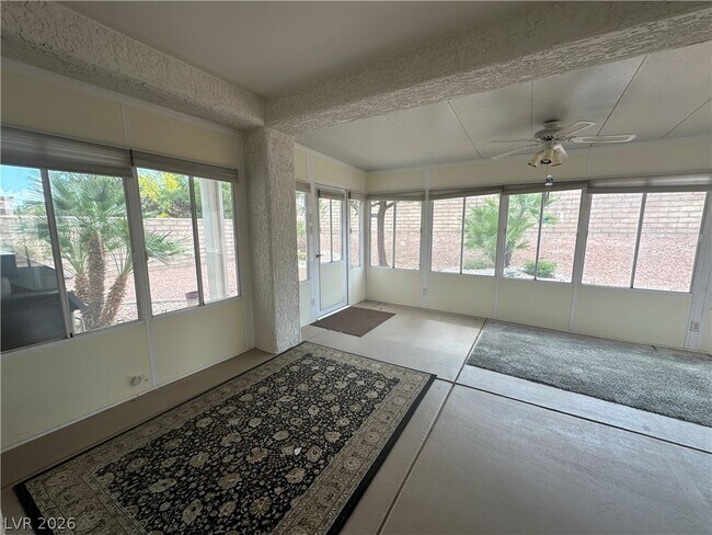 Building Photo - 3013 Hawksdale Dr