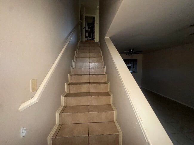 Building Photo - 2801 S Bartlett Ave