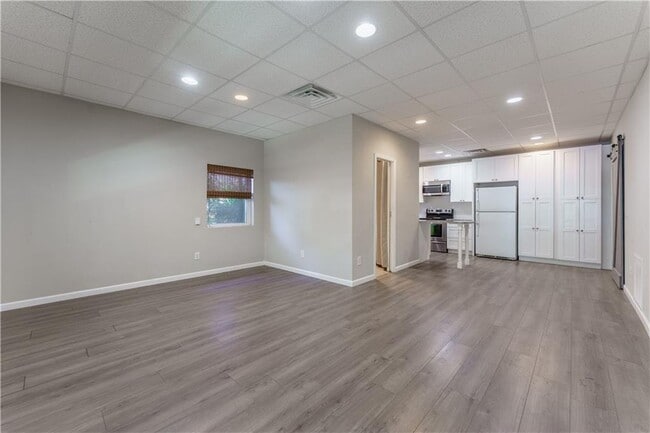 Building Photo - 5580 Williams Shores Dr