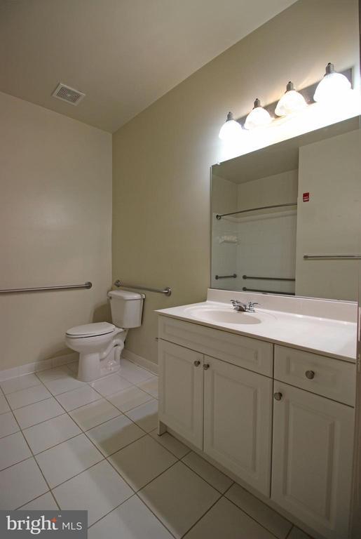 Building Photo - 2726 Gallows Rd