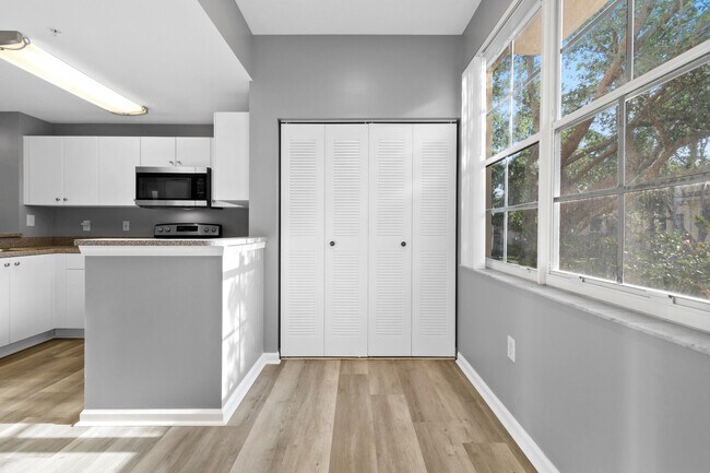 Building Photo - 4822 Chancellor Dr