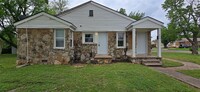 Building Photo - 809 N Marshall Dr