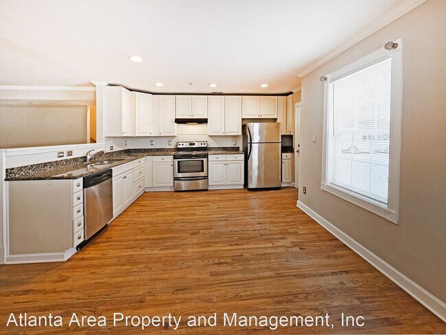 Building Photo - 4 br, 3.5 bath House - 138 Brook Cir SE