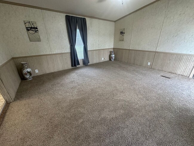Building Photo - Now Available For Rent!
