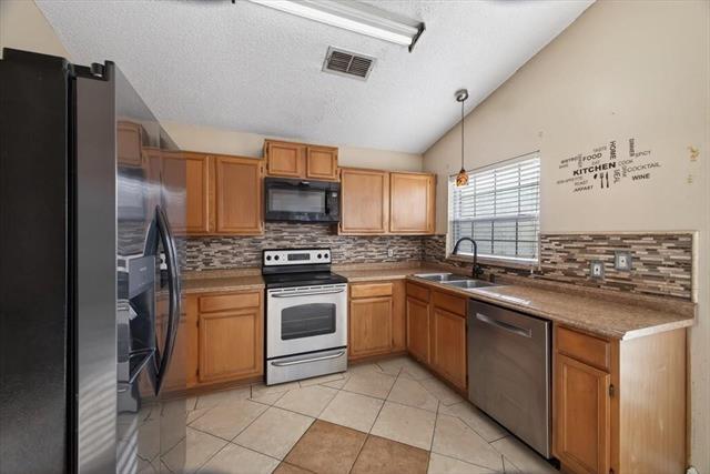 Building Photo - 920 Danforth Pl