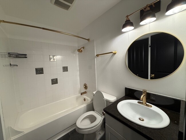 Building Photo - 15827 Leary Wy