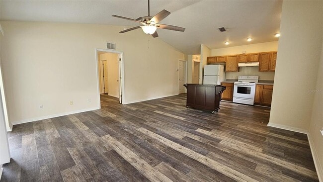 Building Photo - 6290 W Oak Park Blvd