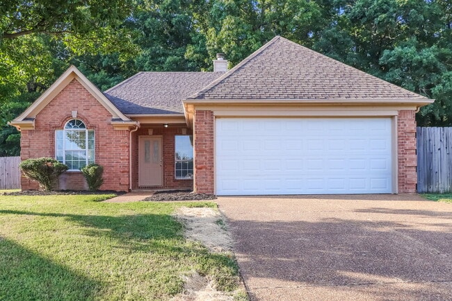 Primary Photo - 5639 Camden Cove