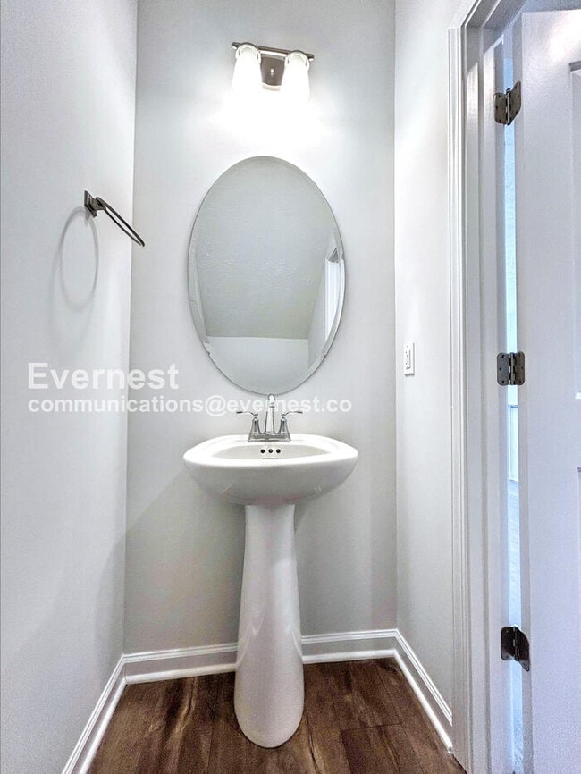 Building Photo - 204 Ansley Wy