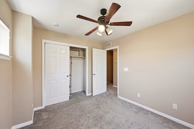 Building Photo - $2,640.95 -  3 Bed, 2.5 Bath Townhome in Denver with Attached Garage and Central AC!