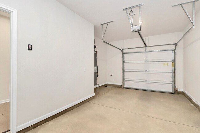 Building Photo - 5855 Executive Center Dr