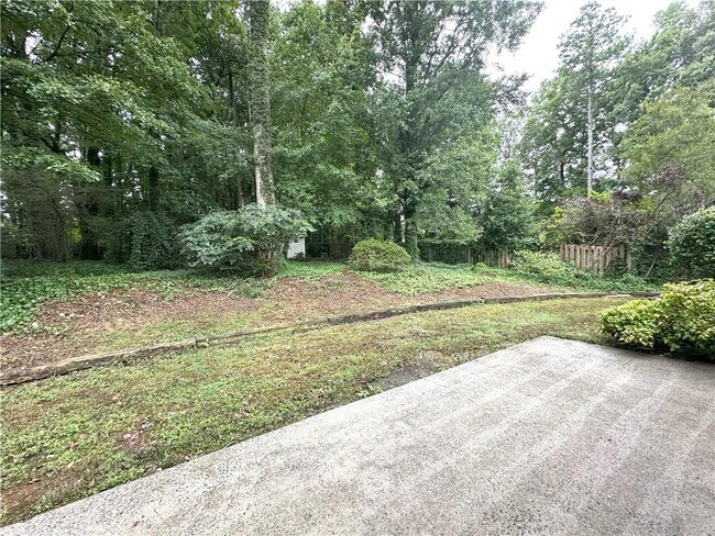 Building Photo - 1015 Allenbrook Ln