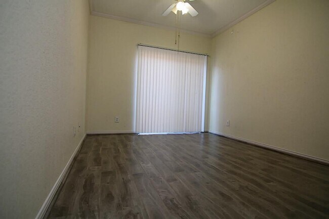 Building Photo - 9400 Bellaire Blvd