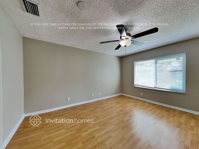 Building Photo - 224 W Riverbend Dr