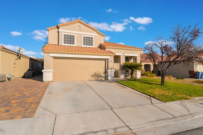 Building Photo - Darling 3-Bedroom with a Loft in Silverado...