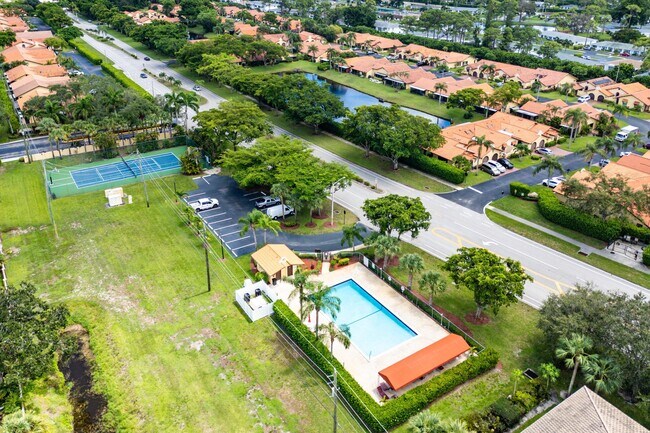 Building Photo - 13676 Cortez Dr